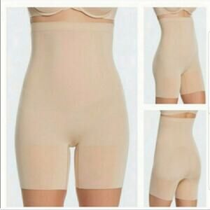 SPANX OnCore High-Waisted Mid-Thigh Short in Nude size Medium 35433